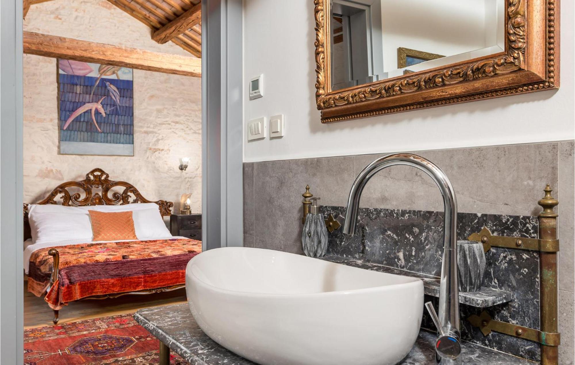 Amazing Home In Foli With Kitchen Экстерьер фото