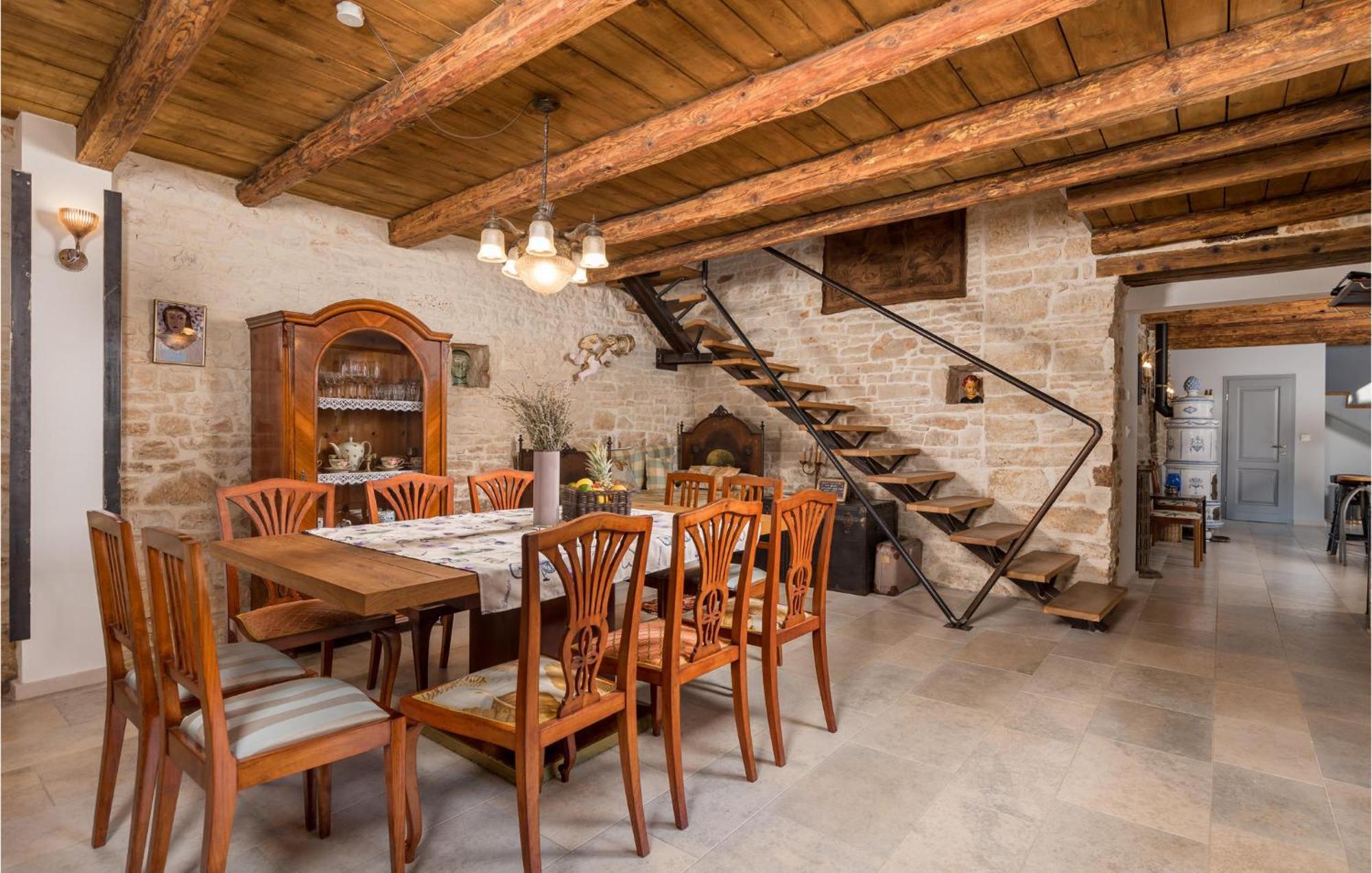 Amazing Home In Foli With Kitchen Экстерьер фото